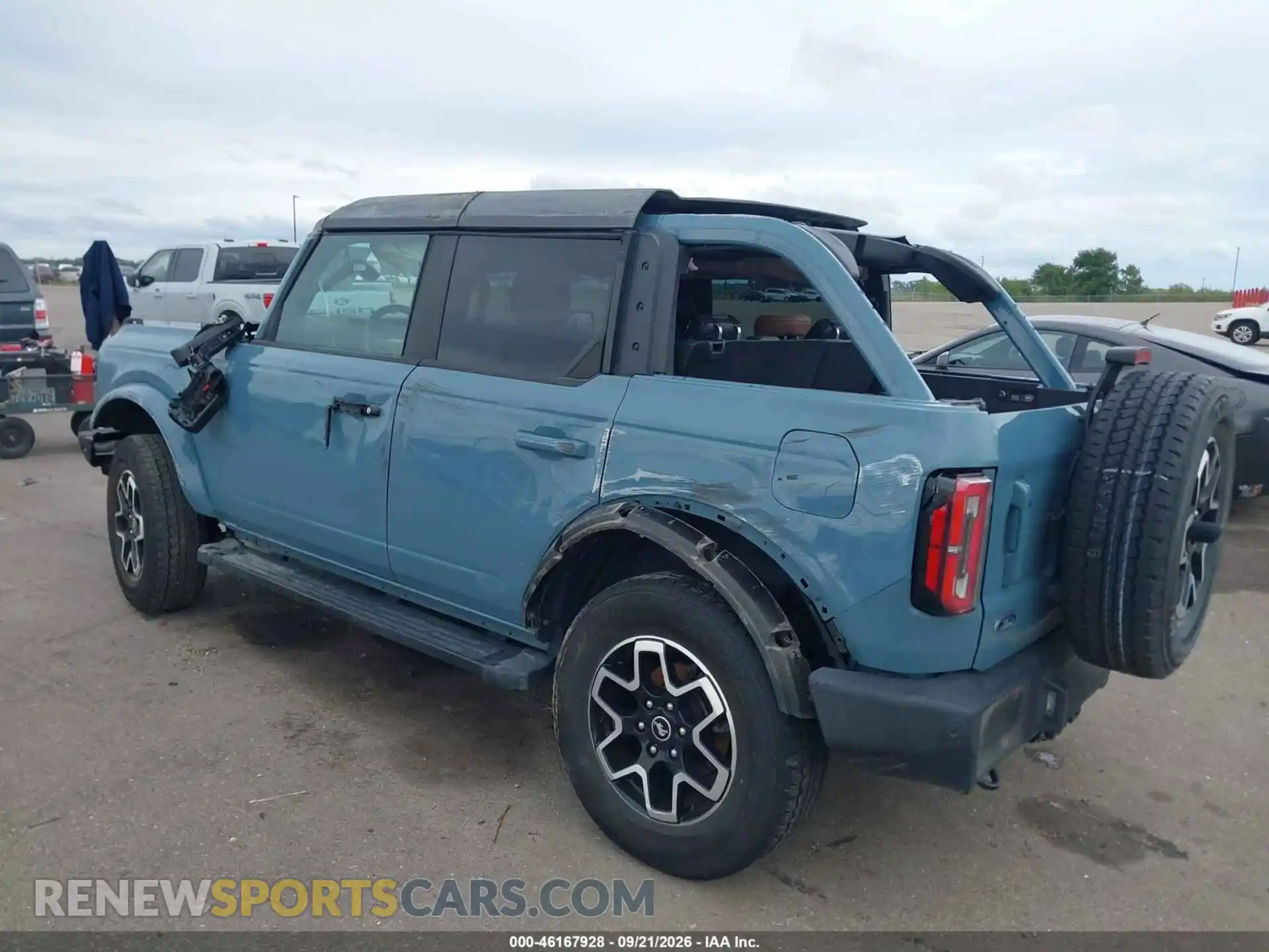 3 Photograph of a damaged car 1FMEE5BP0PLC13520 FORD BRONCO 2023