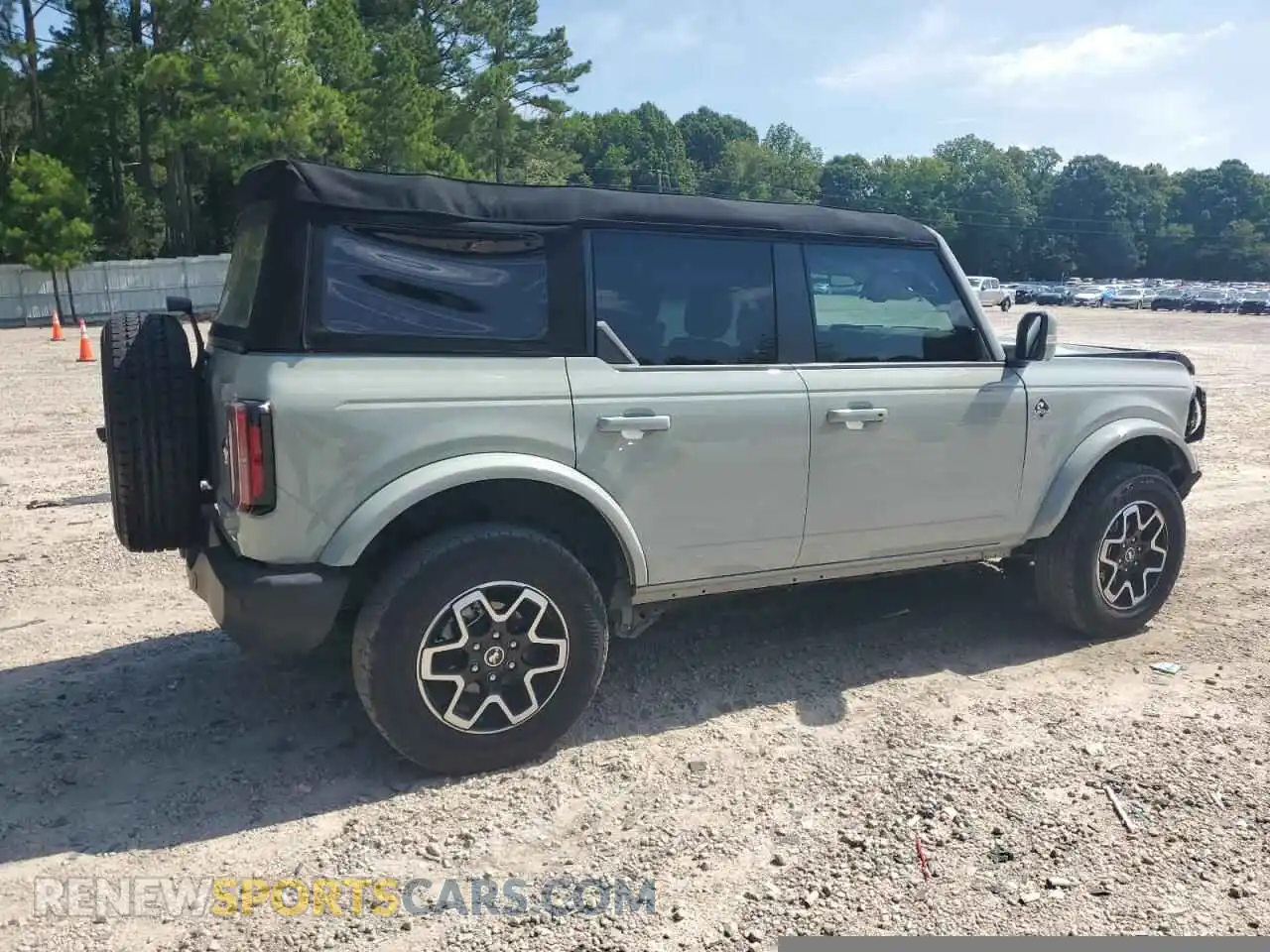 3 Photograph of a damaged car 1FMEE5BP2PLC04477 FORD BRONCO 2023