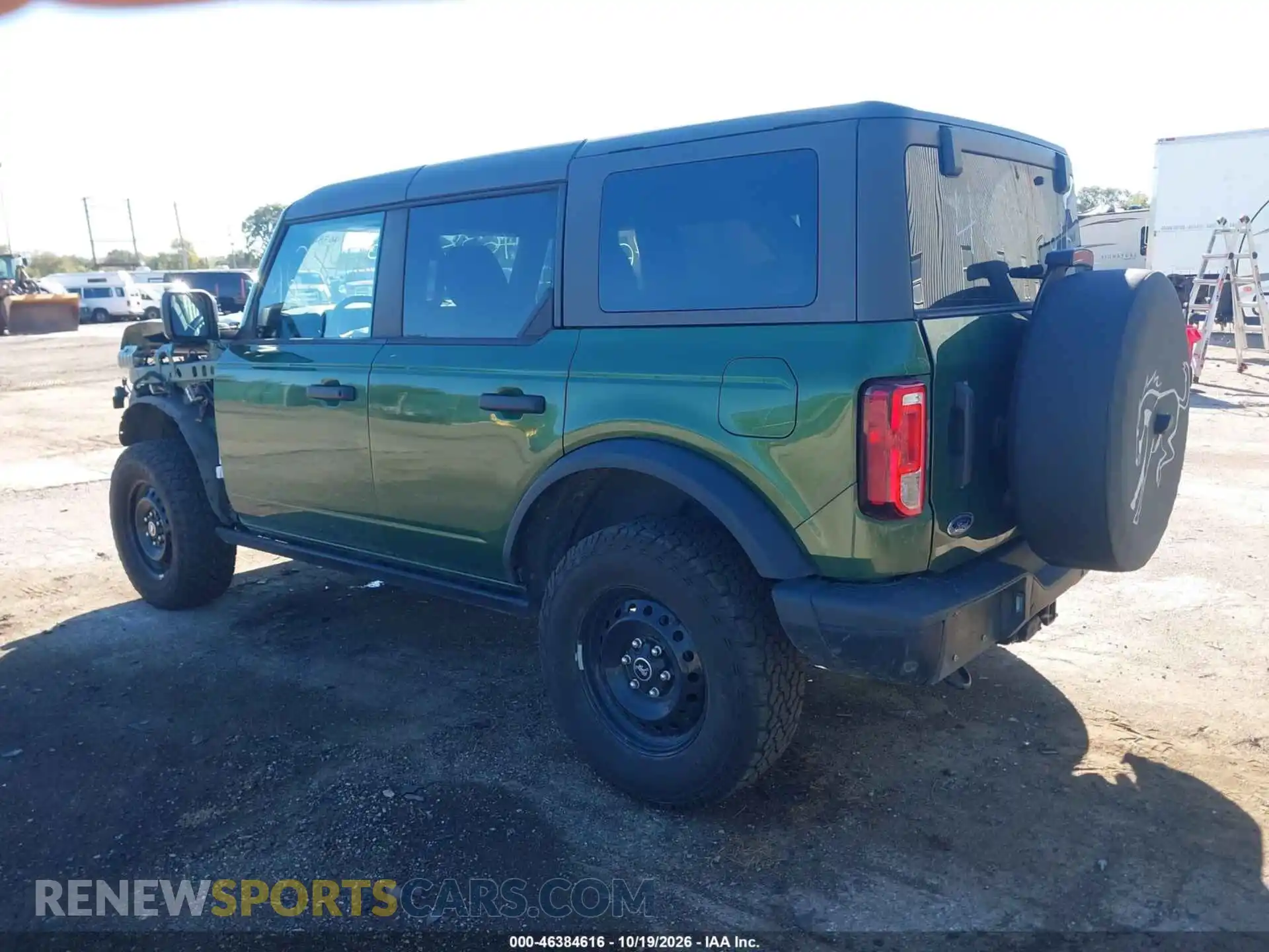 3 Фотография поврежденного автомобиля 1FMEE5DH8PLC13500 FORD BRONCO 2023