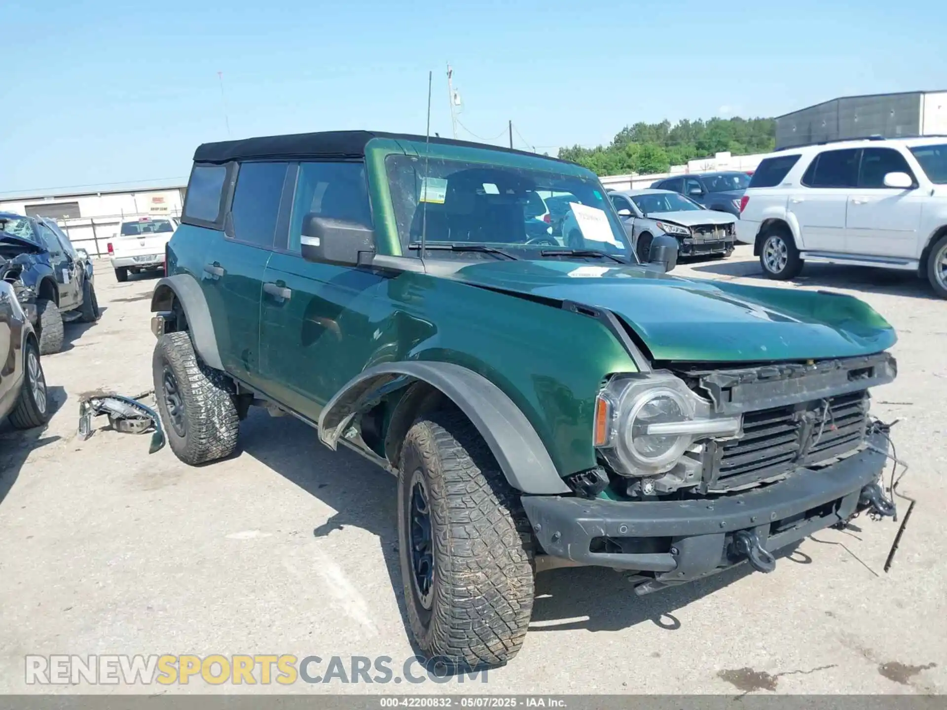 1 Photograph of a damaged car 1FMEE5DP0PLB60332 FORD BRONCO 2023
