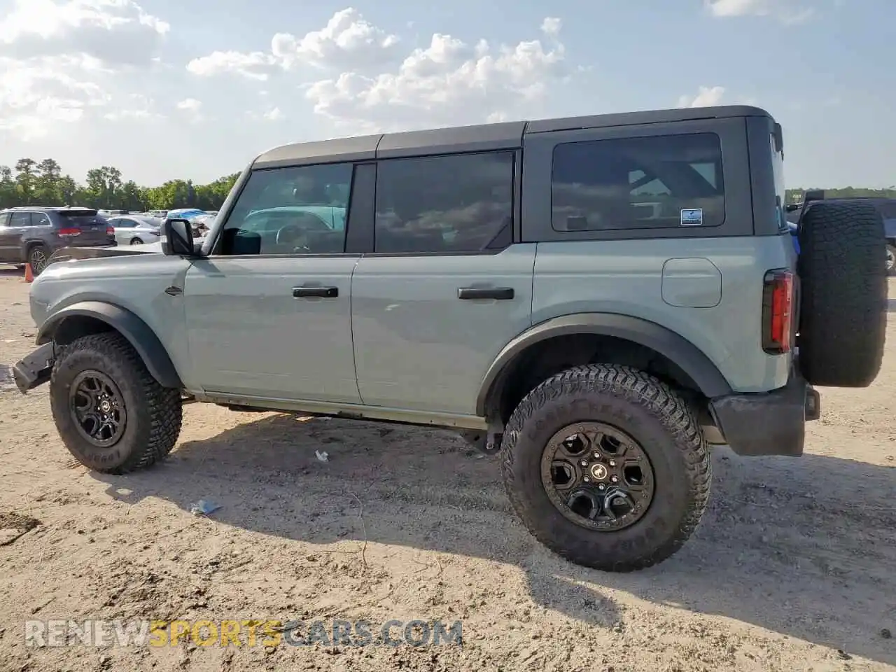 2 fotografías del automóvil dañado 1FMEE5DP1PLB31390 FORD BRONCO 2023