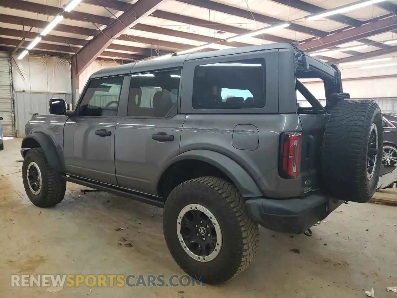 2 fotografías del automóvil dañado 1FMEE5DP1PLB61540 FORD BRONCO 2023