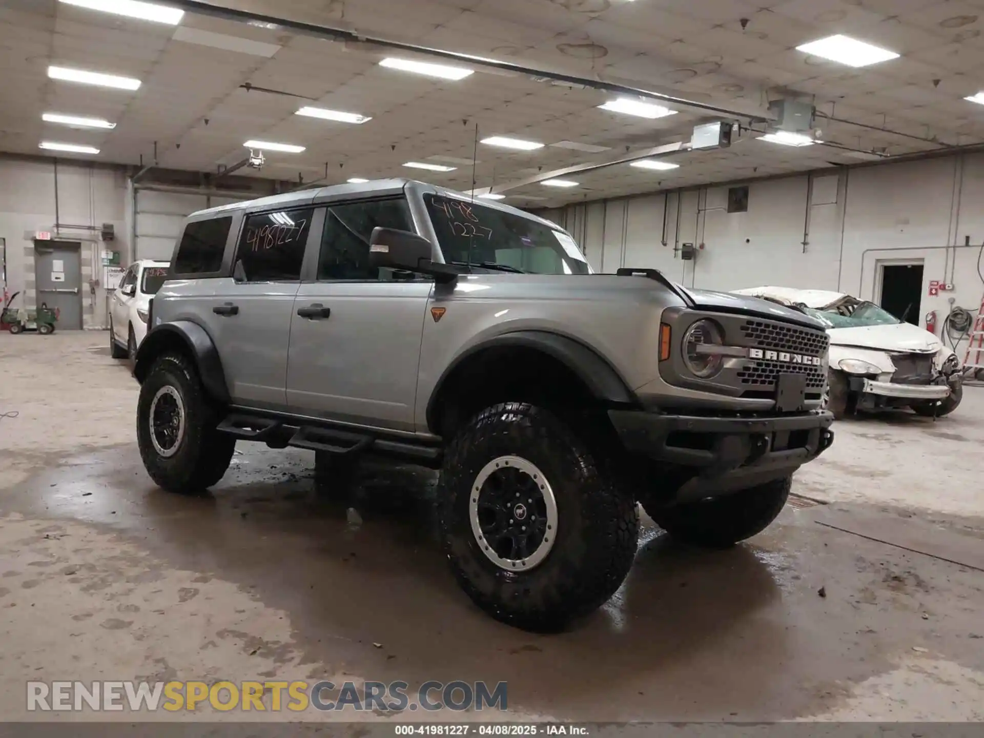 1 Photograph of a damaged car 1FMEE5DP2PLB55066 FORD BRONCO 2023