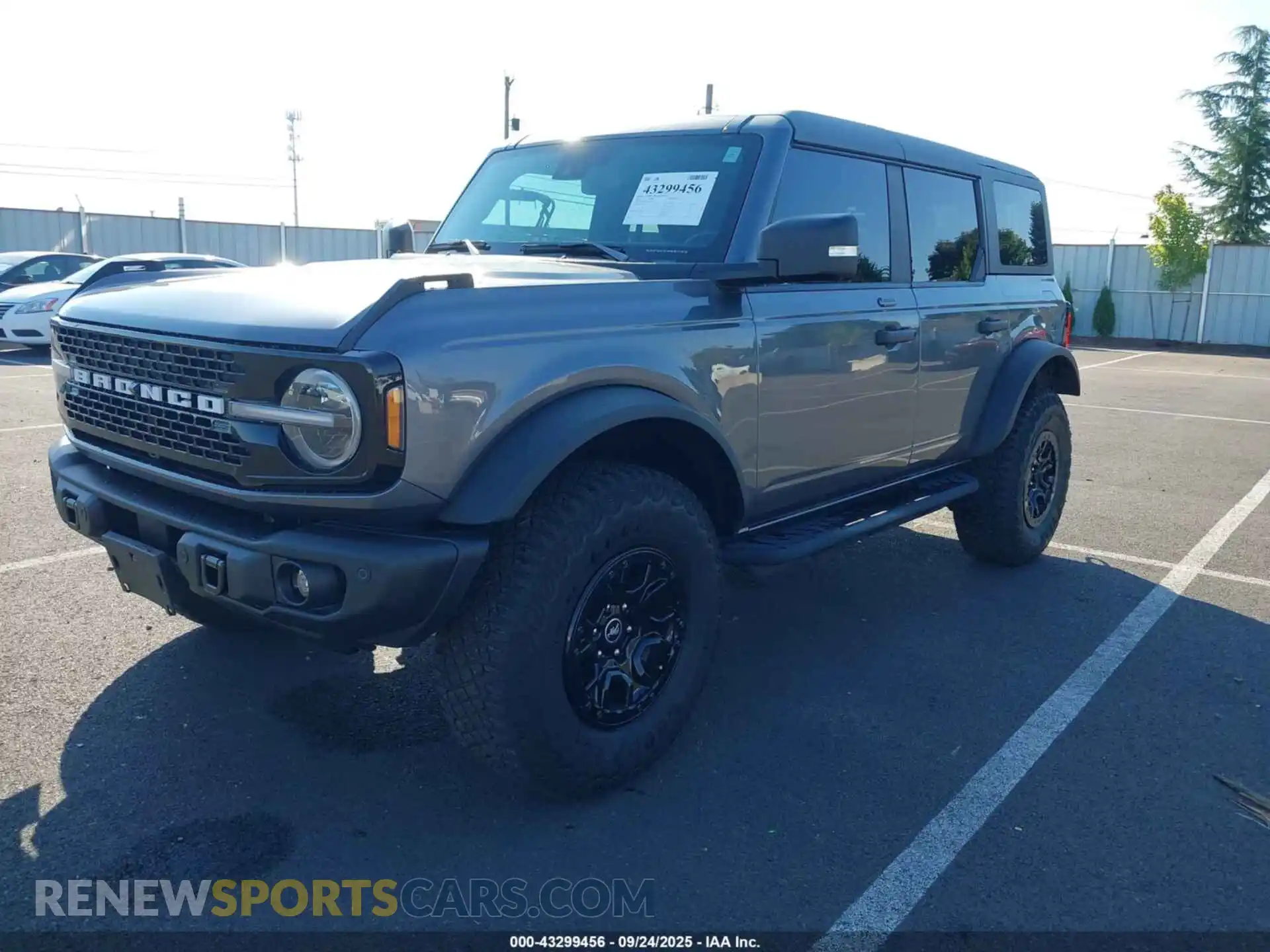 2 Photograph of a damaged car 1FMEE5DP3PLB31570 FORD BRONCO 2023