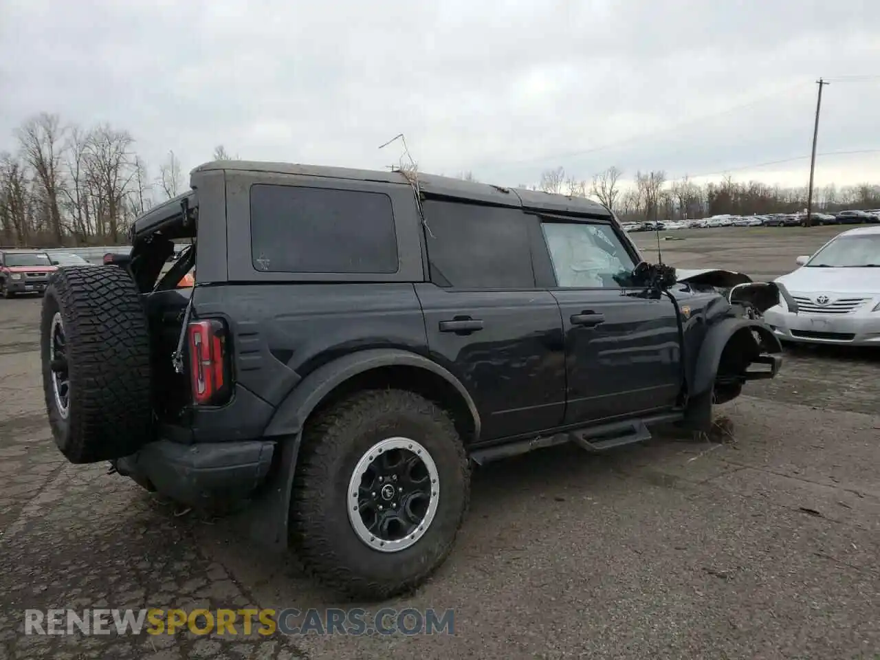 3 Фотография поврежденного автомобиля 1FMEE5DP3PLB46702 FORD BRONCO 2023
