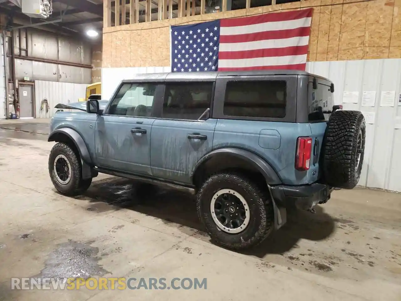 2 fotografías del automóvil dañado 1FMEE5DP4PLB41444 FORD BRONCO 2023