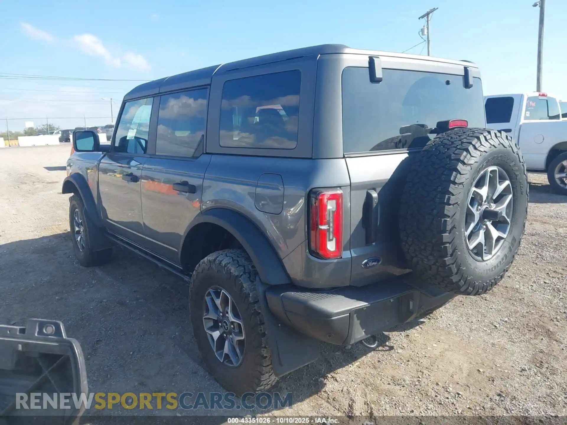 3 Photograph of a damaged car 1FMEE5DP4PLB50581 FORD BRONCO 2023