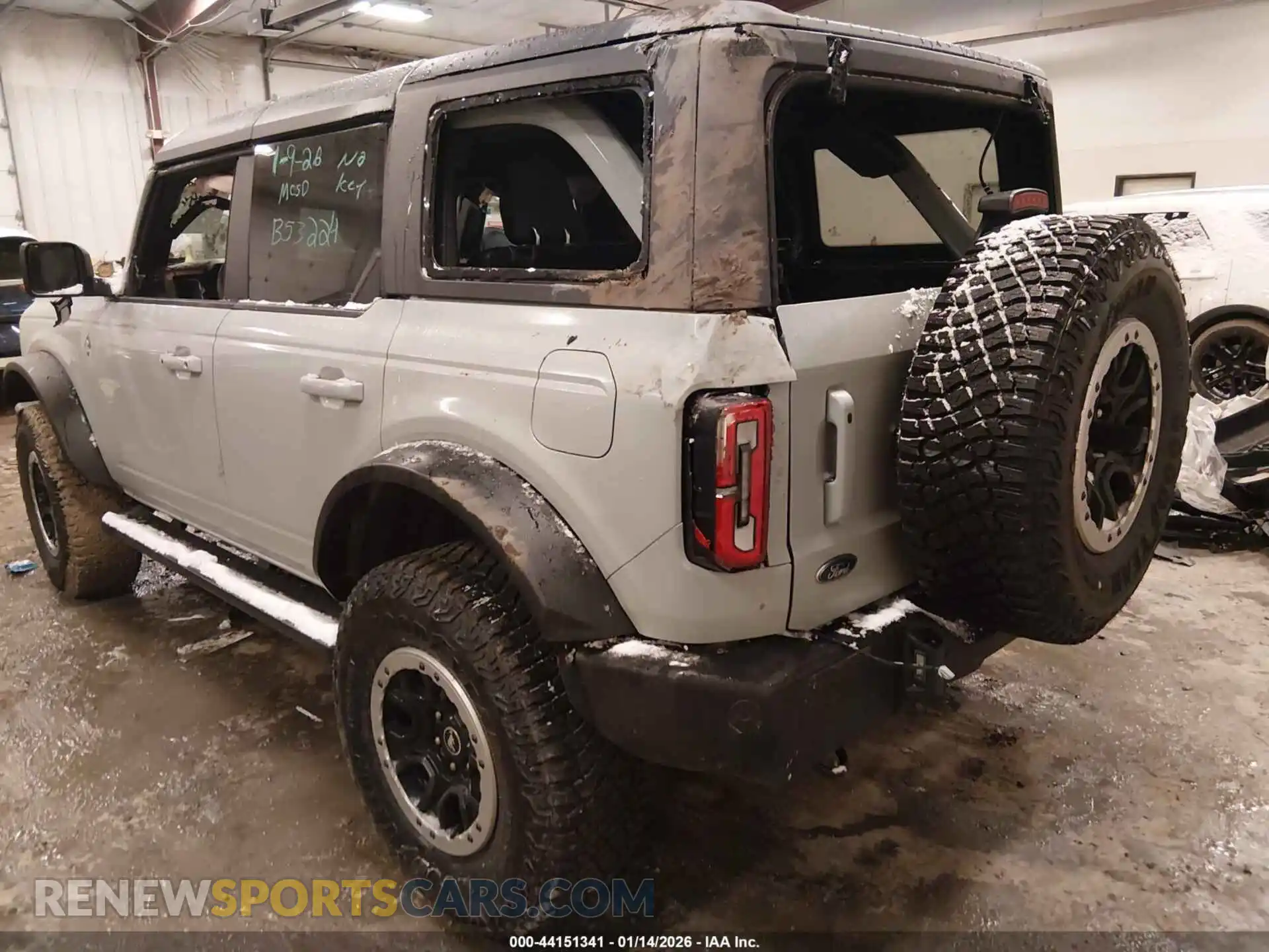 3 Photograph of a damaged car 1FMEE5DP6PLB53224 FORD BRONCO 2023