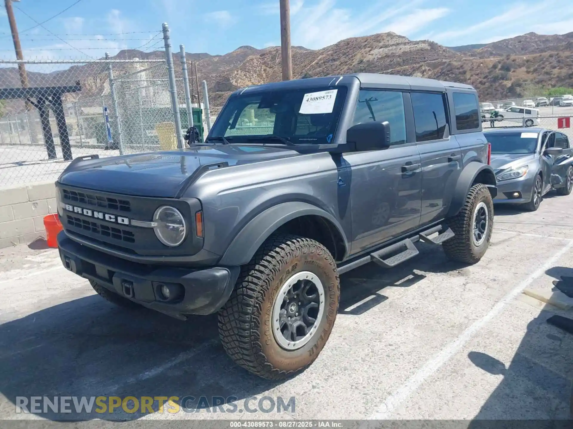 2 Фотография поврежденного автомобиля 1FMEE5DP6PLB85994 FORD BRONCO 2023