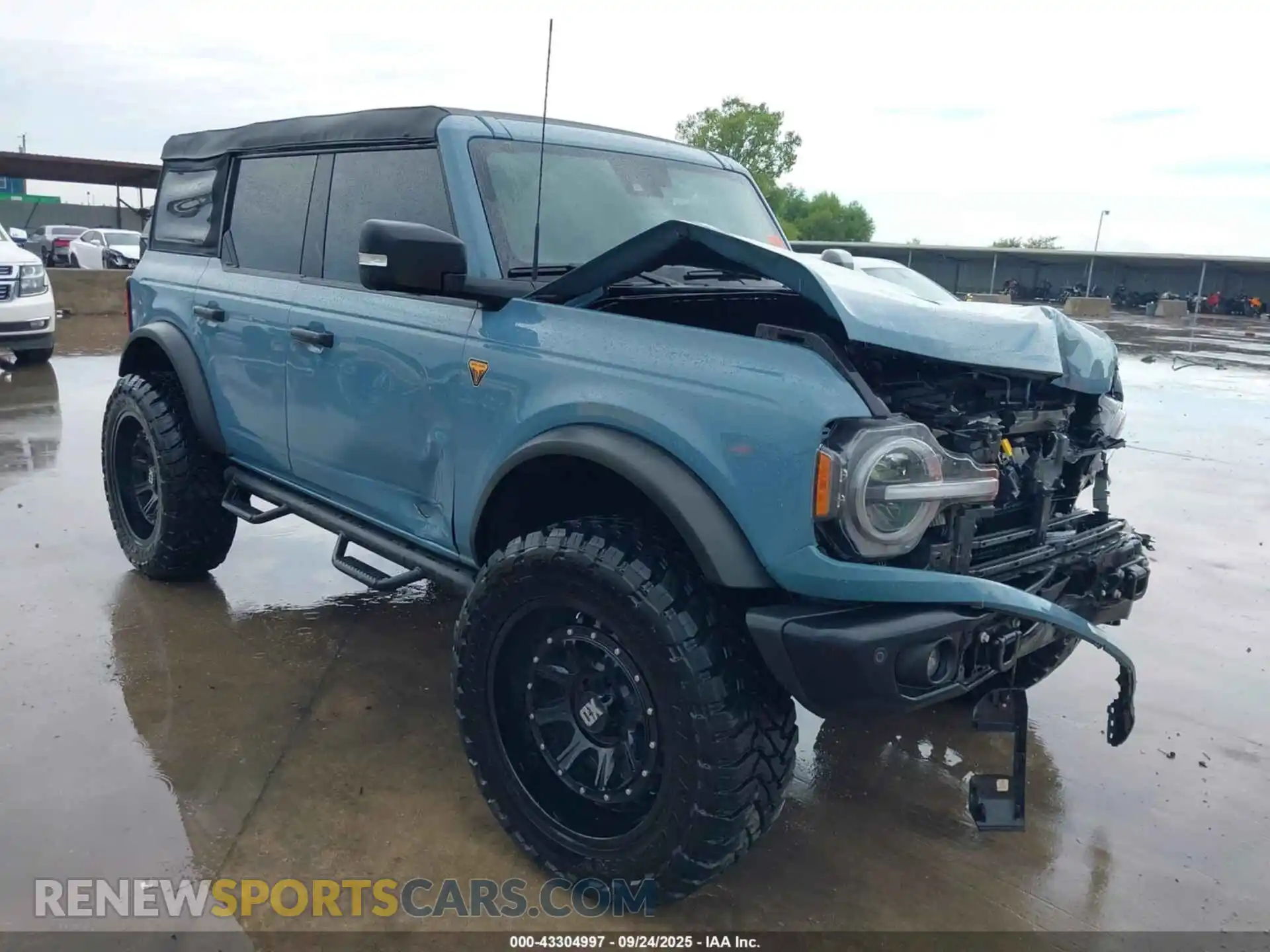 1 Photograph of a damaged car 1FMEE5DP7PLB80237 FORD BRONCO 2023