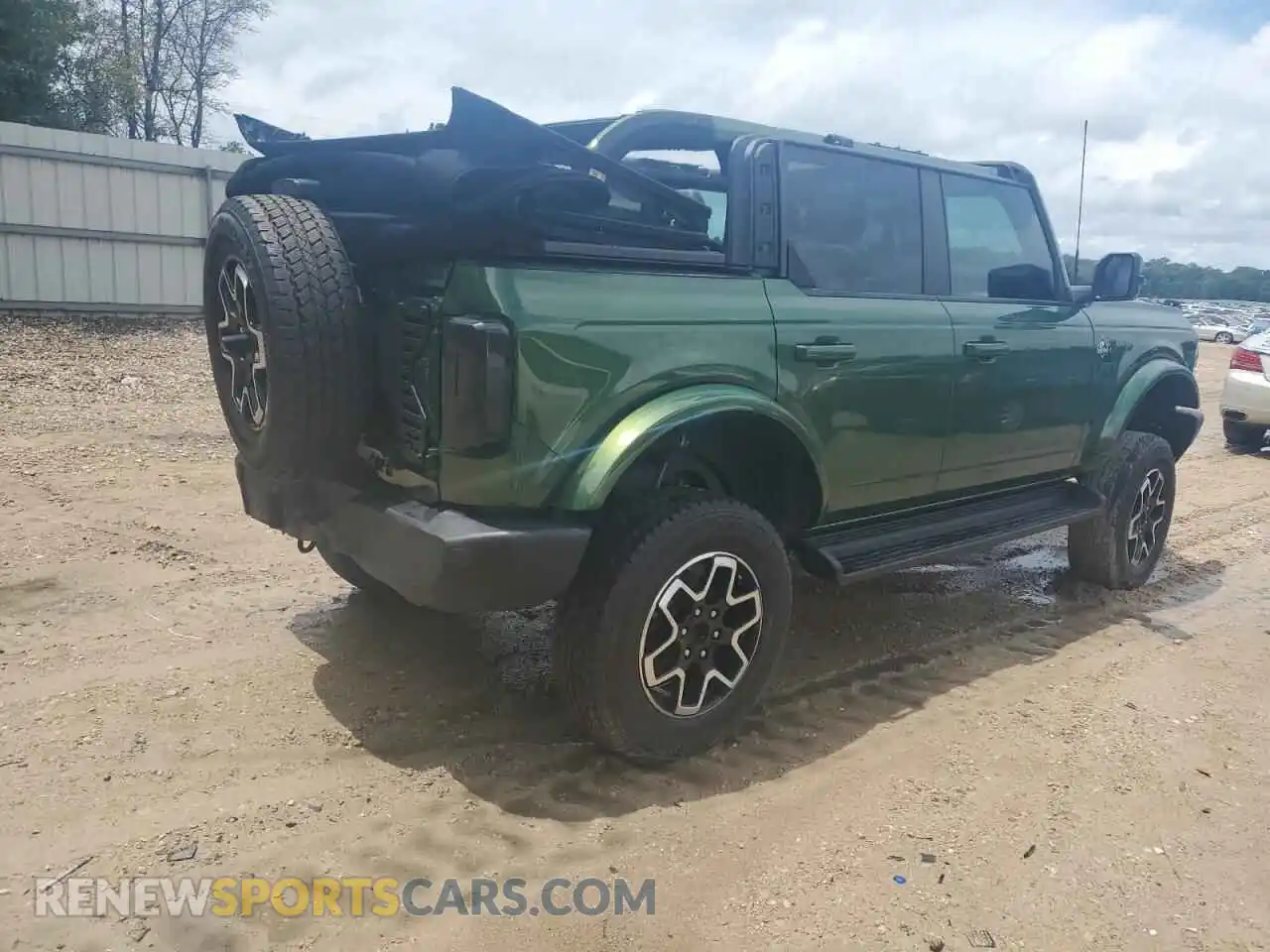 3 Photograph of a damaged car 1FMEE5DP9PLB47594 FORD BRONCO 2023