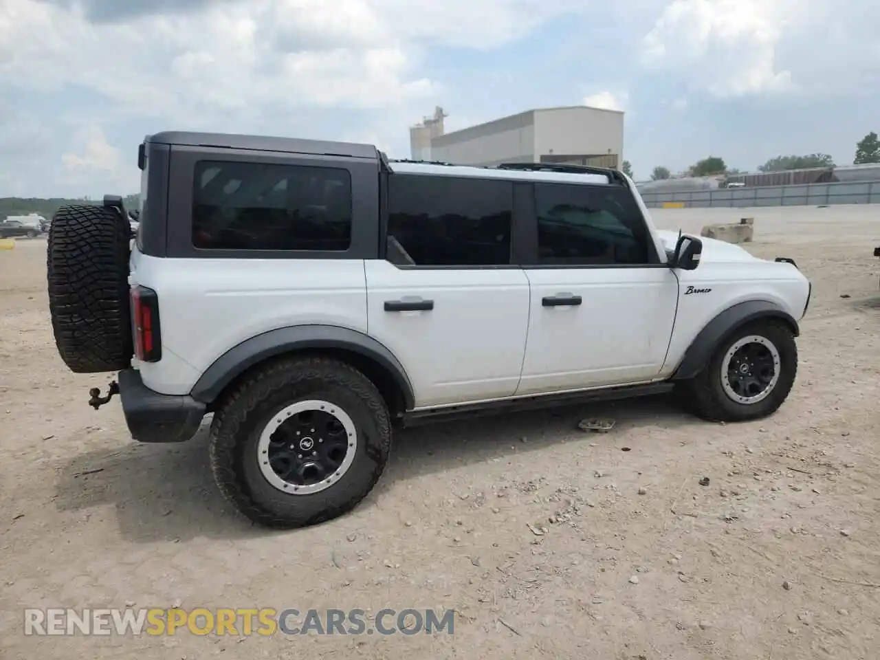 3 fotografías del automóvil dañado 1FMEE5DP9PLC06966 FORD BRONCO 2023