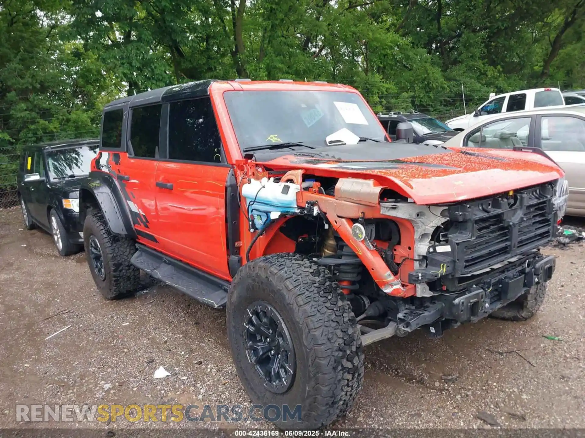 1 Photograph of a damaged car 1FMEE5JR2PLB23076 FORD BRONCO 2023