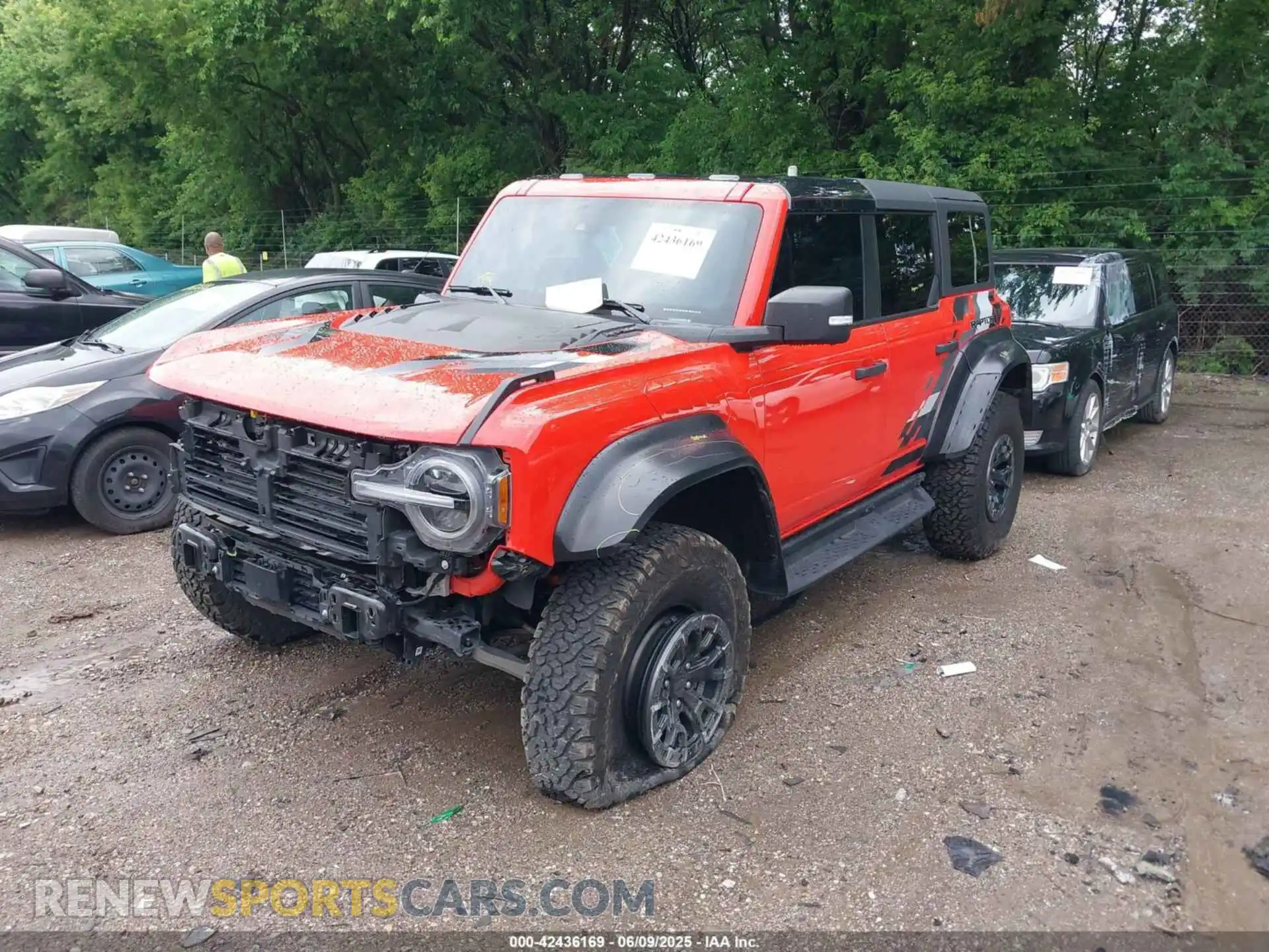2 Photograph of a damaged car 1FMEE5JR2PLB23076 FORD BRONCO 2023