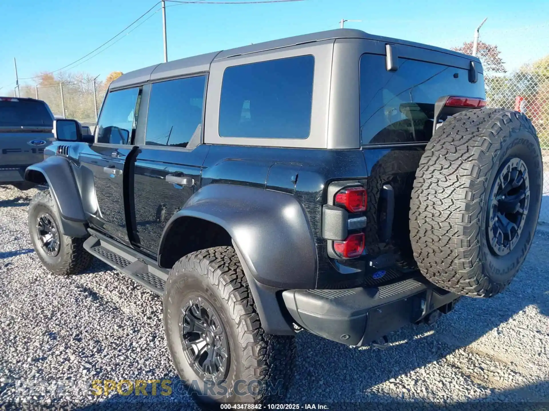 3 Photograph of a damaged car 1FMEE5JR2PLC05017 FORD BRONCO 2023
