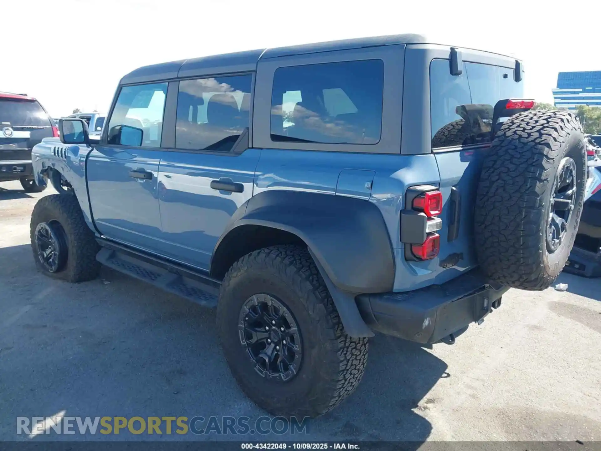 3 Photograph of a damaged car 1FMEE5JR4PLB78290 FORD BRONCO 2023
