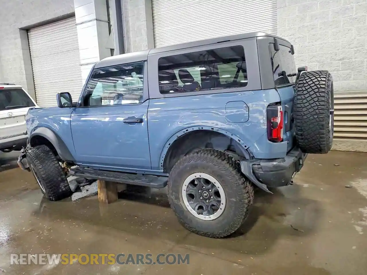 2 fotografías del automóvil dañado 1FMDE1AP8RLA20881 FORD BRONCO 2024