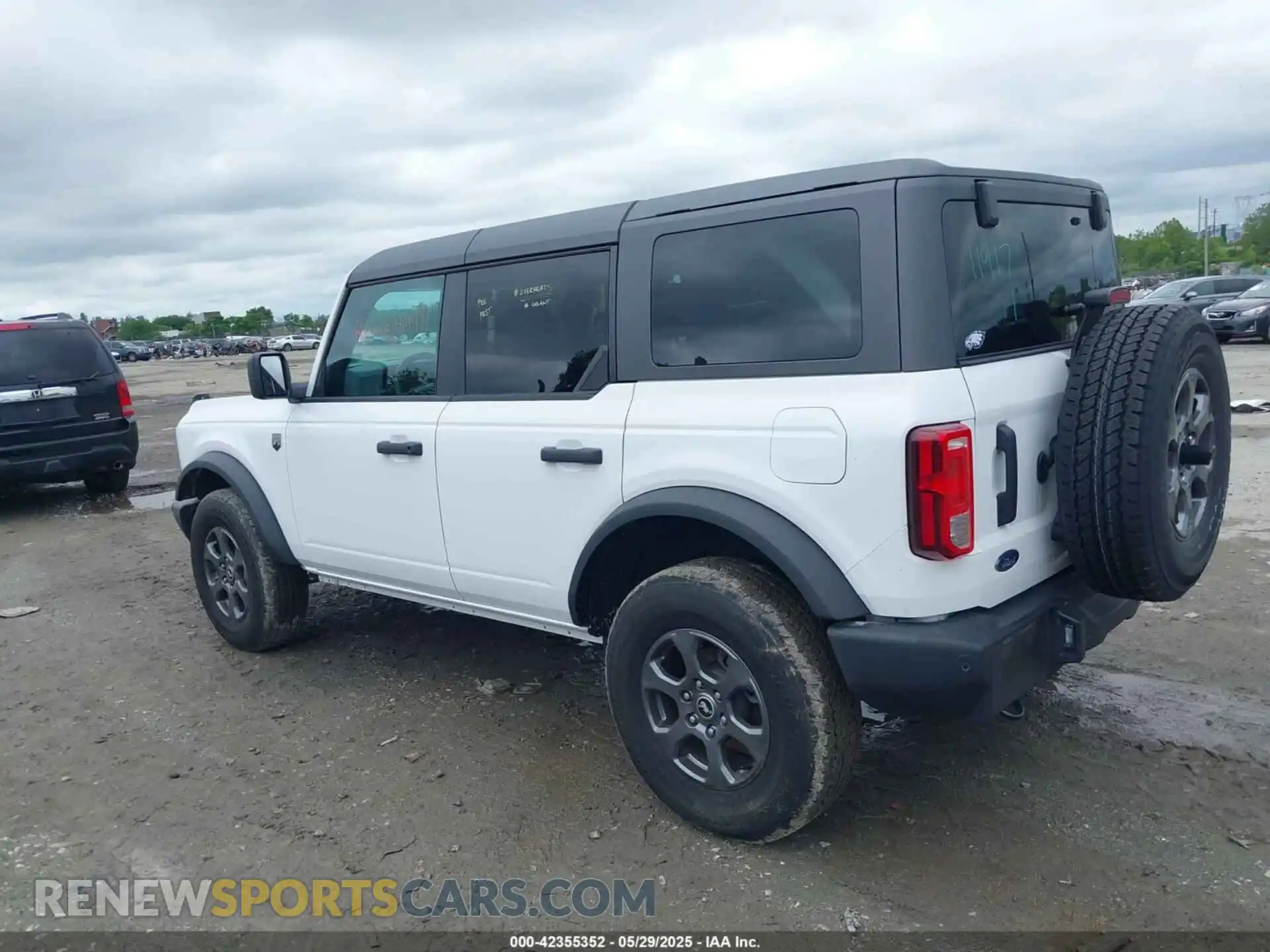3 Фотография поврежденного автомобиля 1FMDE7BH6RLB22321 FORD BRONCO 2024