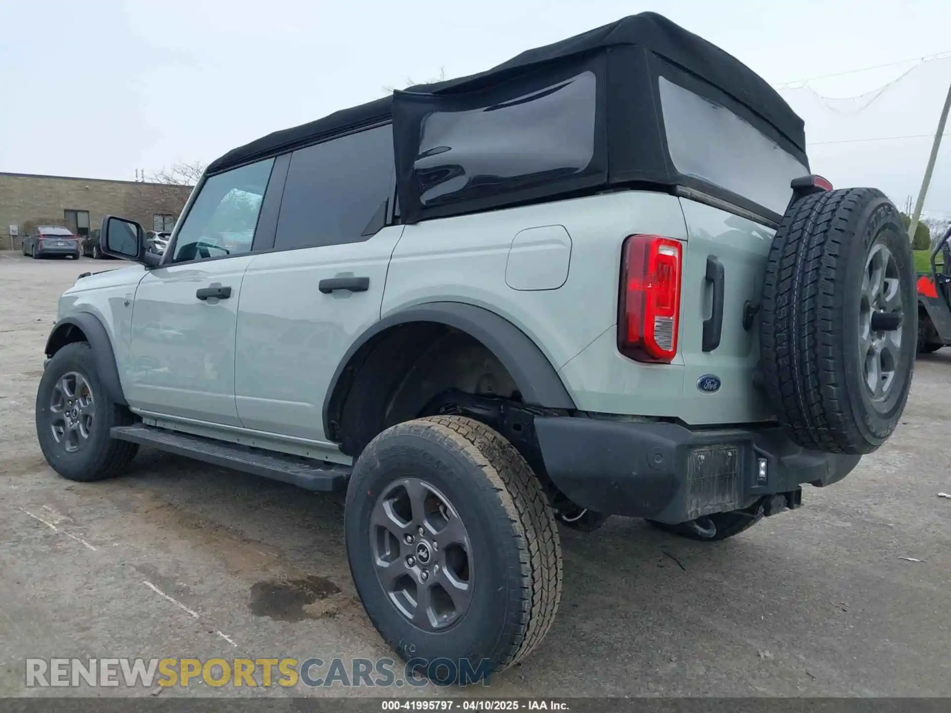 3 Photograph of a damaged car 1FMDE7BH7RLA97347 FORD BRONCO 2024