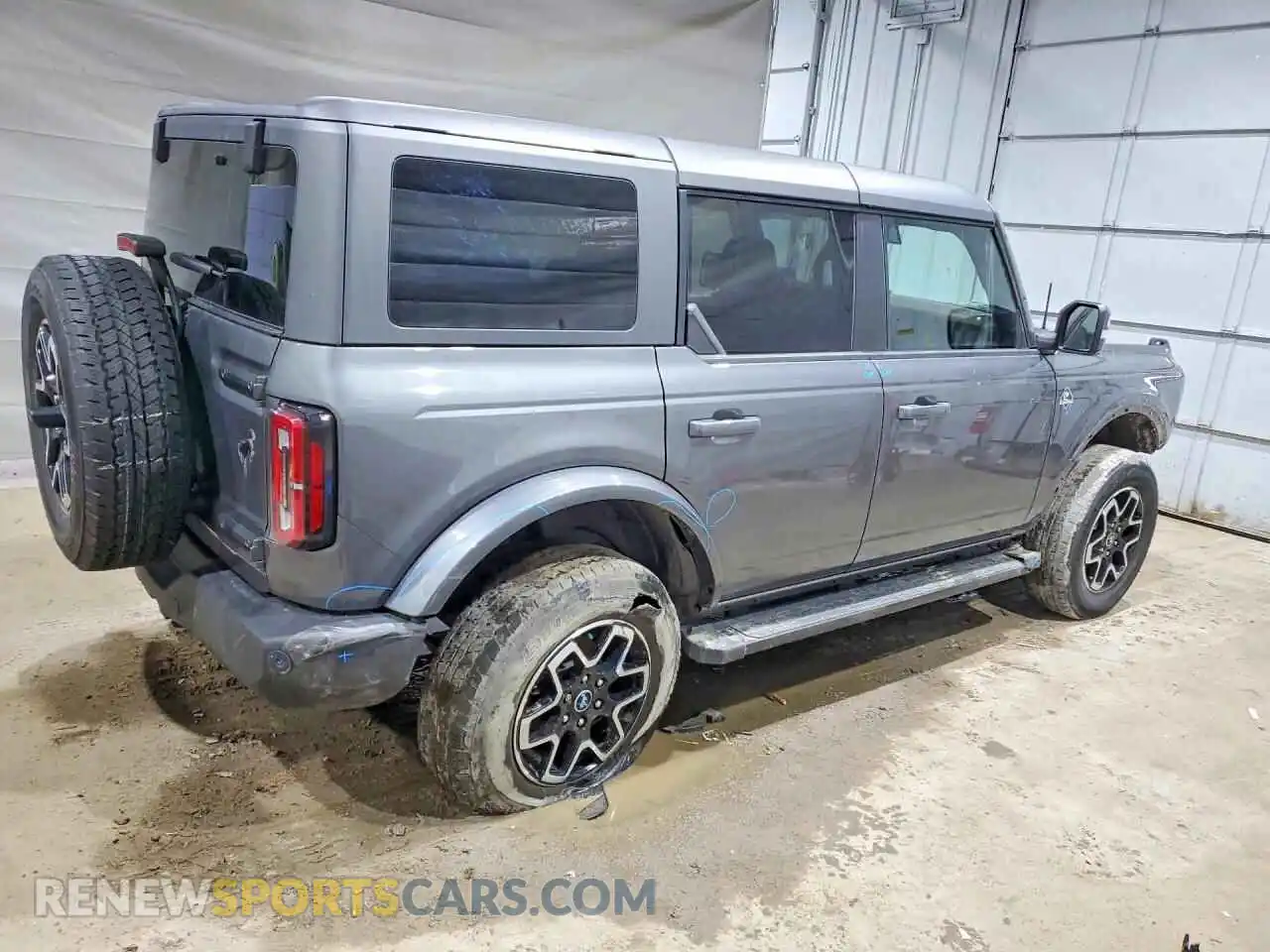 3 Photograph of a damaged car 1FMDE8BH6RLA42183 FORD BRONCO 2024