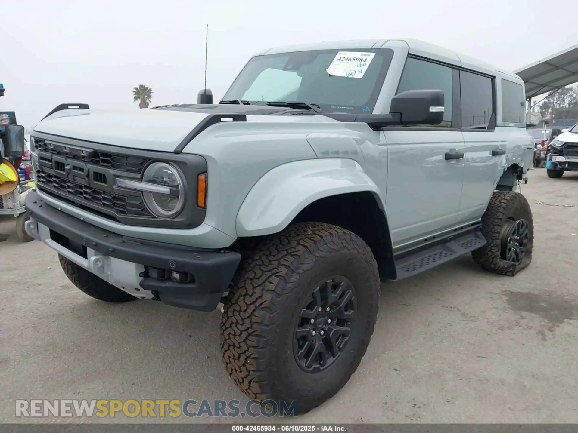 2 Photograph of a damaged car 1FMEE0RRXRLB33753 FORD BRONCO 2024