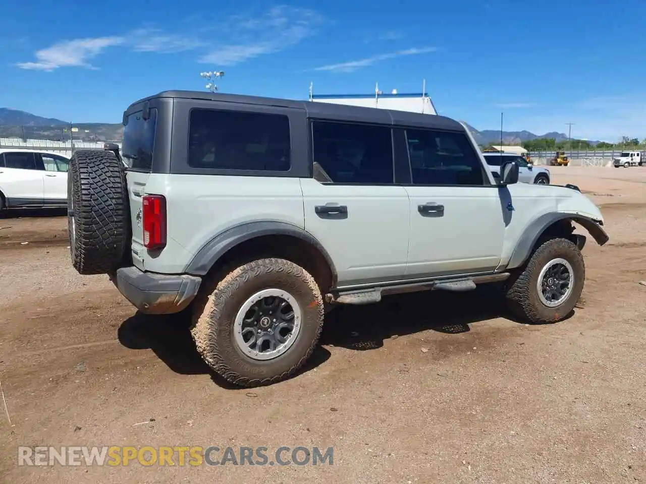 3 fotografías del automóvil dañado 1FMEE1BP8RLB49755 FORD BRONCO 2024
