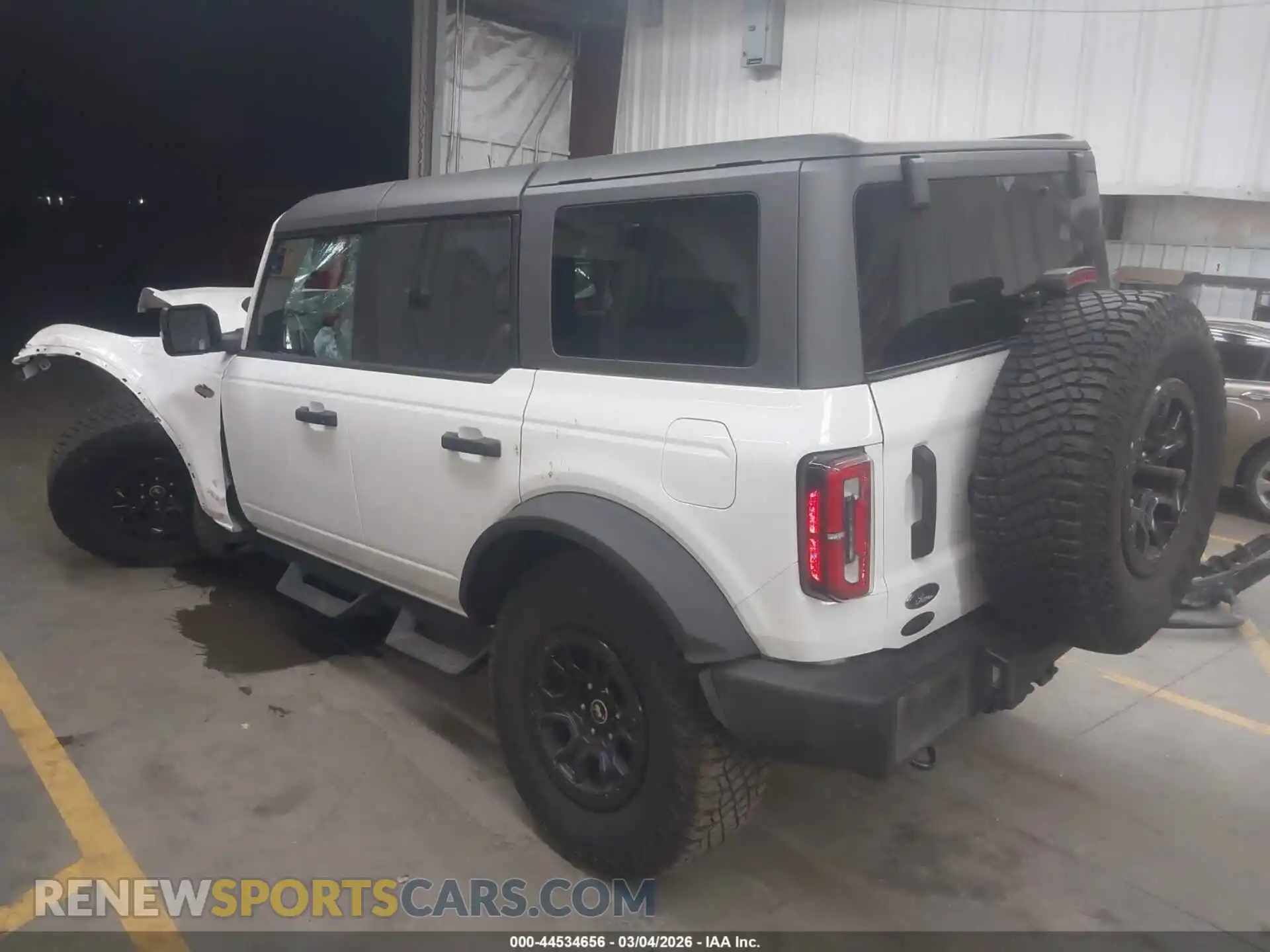 3 Photograph of a damaged car 1FMEE2BP0RLA46514 FORD BRONCO 2024