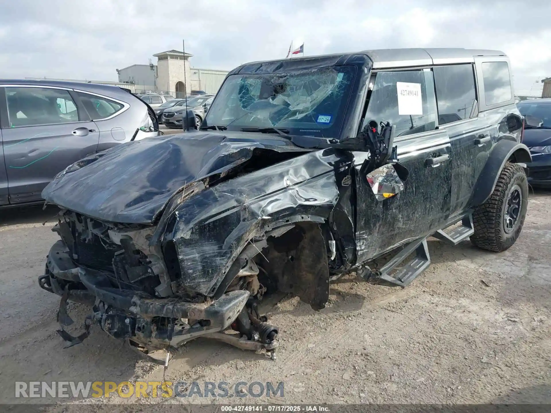2 Photograph of a damaged car 1FMEE2BP1RLA69946 FORD BRONCO 2024