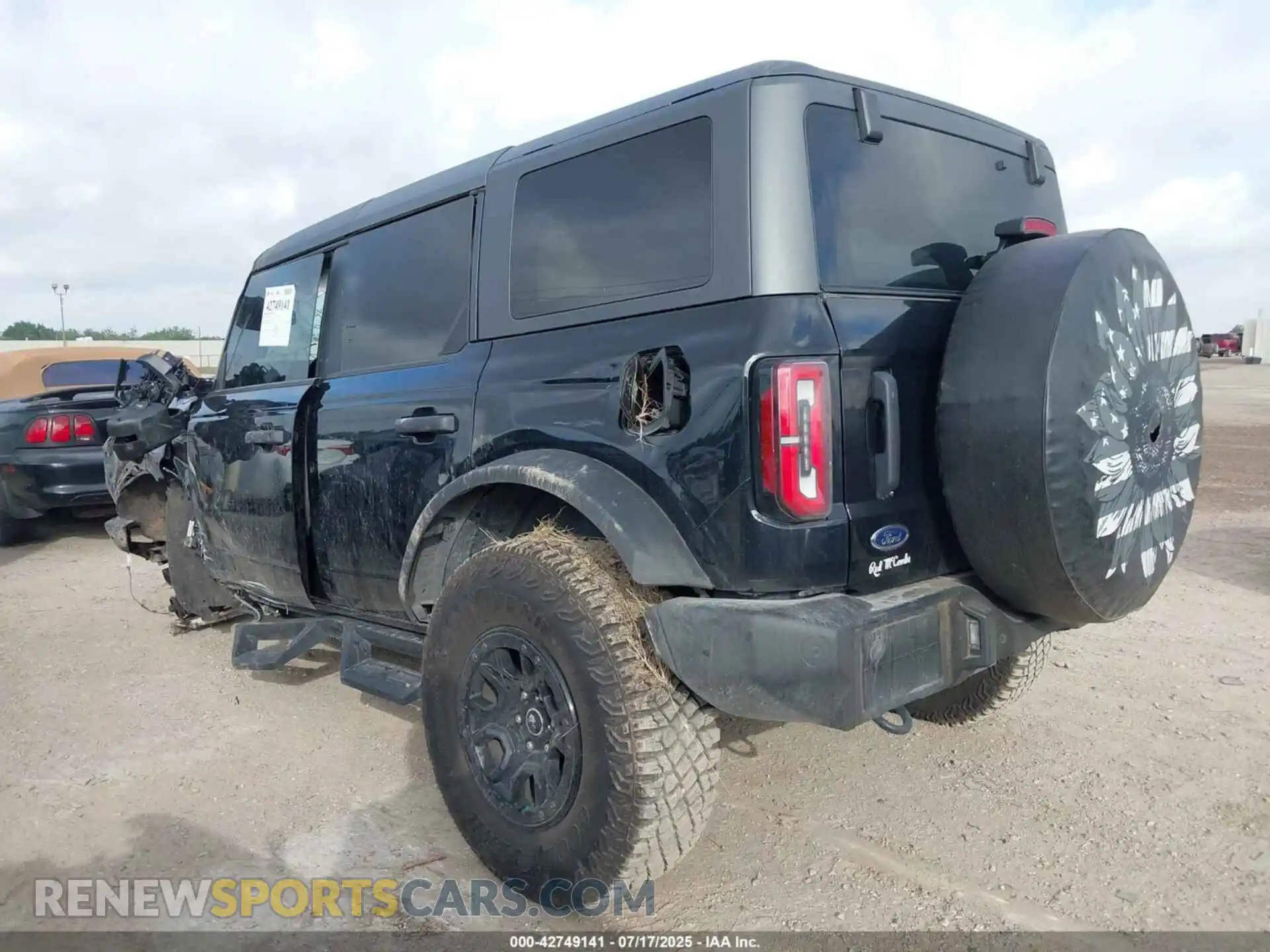 3 Photograph of a damaged car 1FMEE2BP1RLA69946 FORD BRONCO 2024