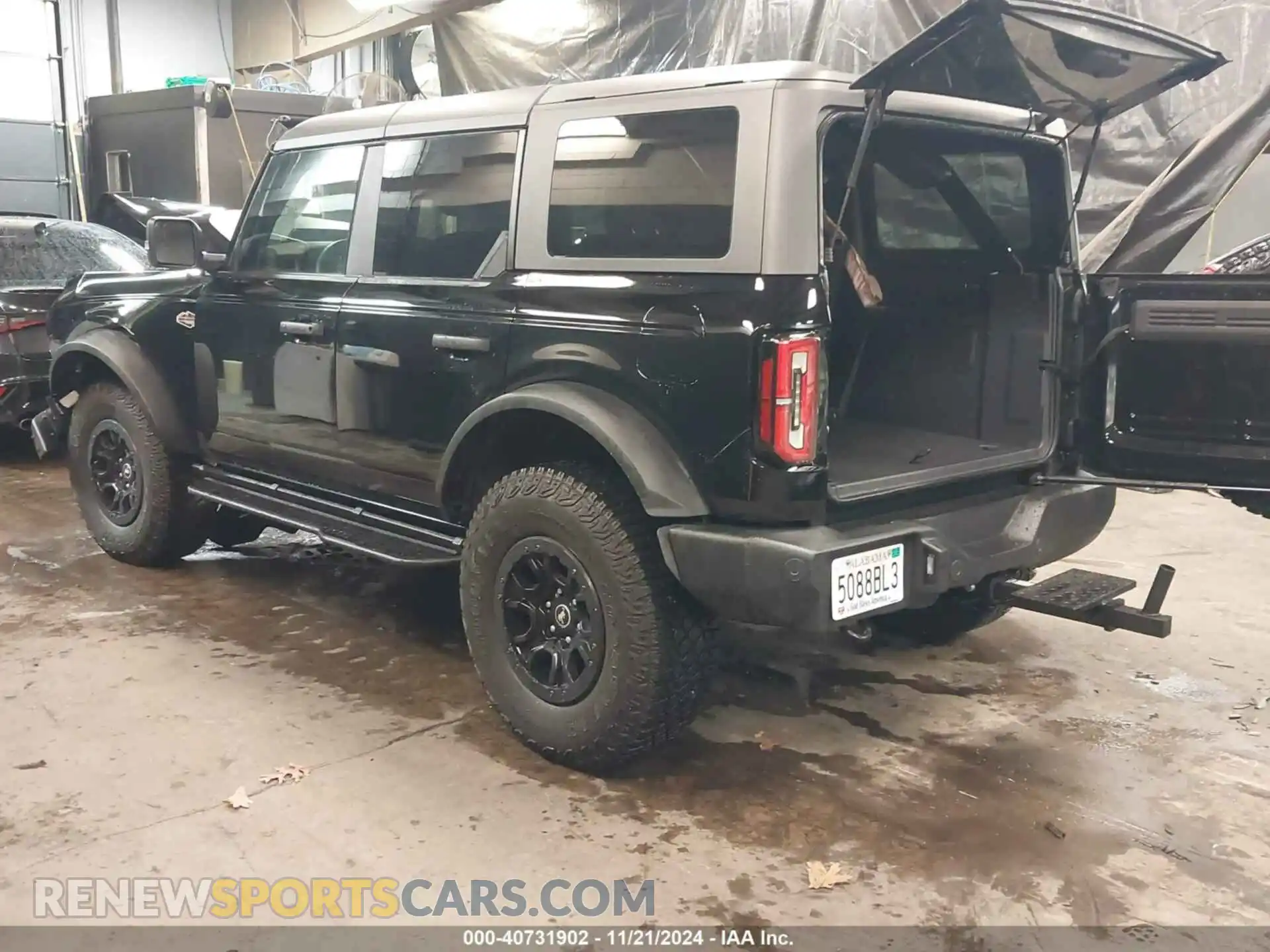 3 Photograph of a damaged car 1FMEE2BP3RLA09652 FORD BRONCO 2024