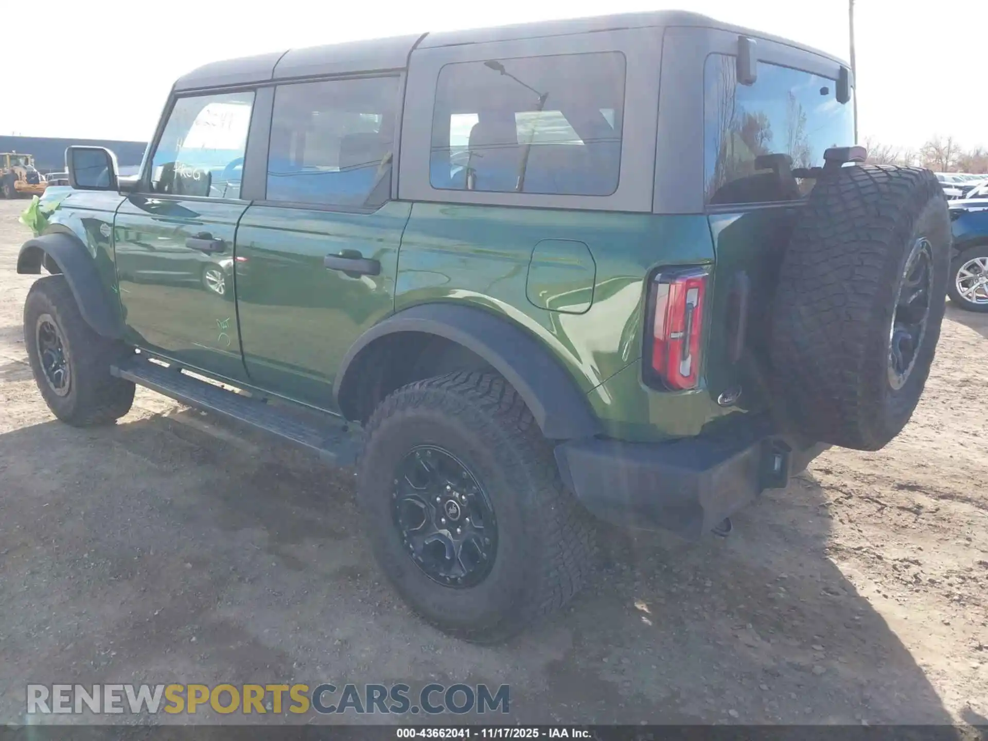 3 Photograph of a damaged car 1FMEE2BP4RLA58861 FORD BRONCO 2024