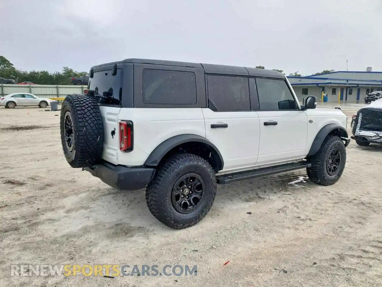 3 Photograph of a damaged car 1FMEE2BP7RLB13996 FORD BRONCO 2024