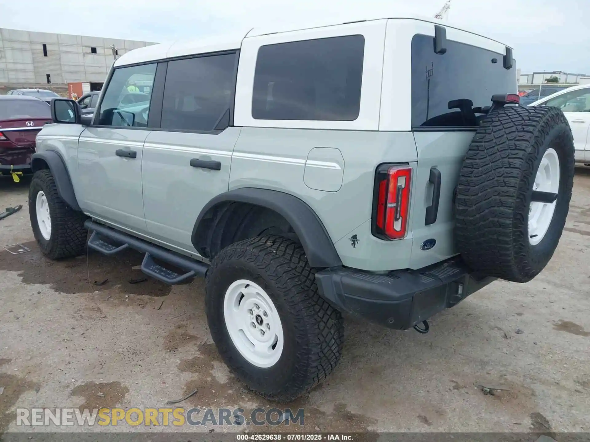 3 Photograph of a damaged car 1FMEE4DP3RLA02323 FORD BRONCO 2024