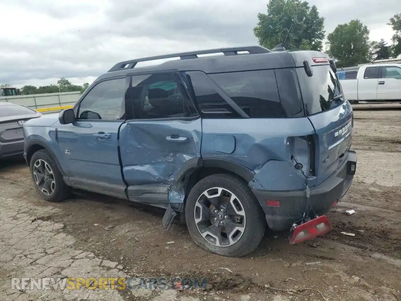 2 fotografías del automóvil dañado 3FMCR9C60RRE07669 FORD BRONCO 2024