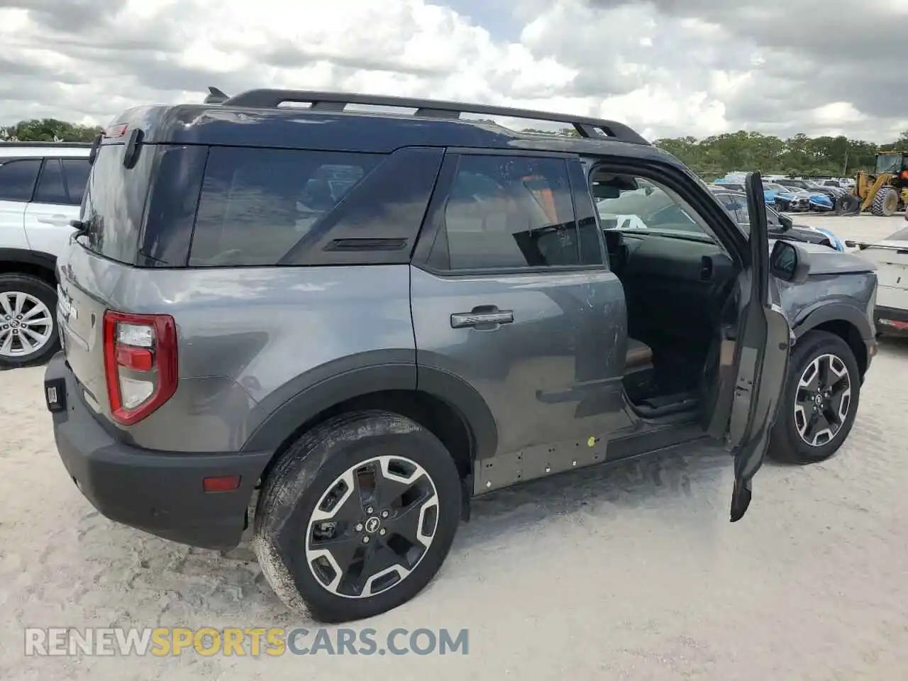 3 Photograph of a damaged car 3FMCR9C67RRE79632 FORD BRONCO 2024