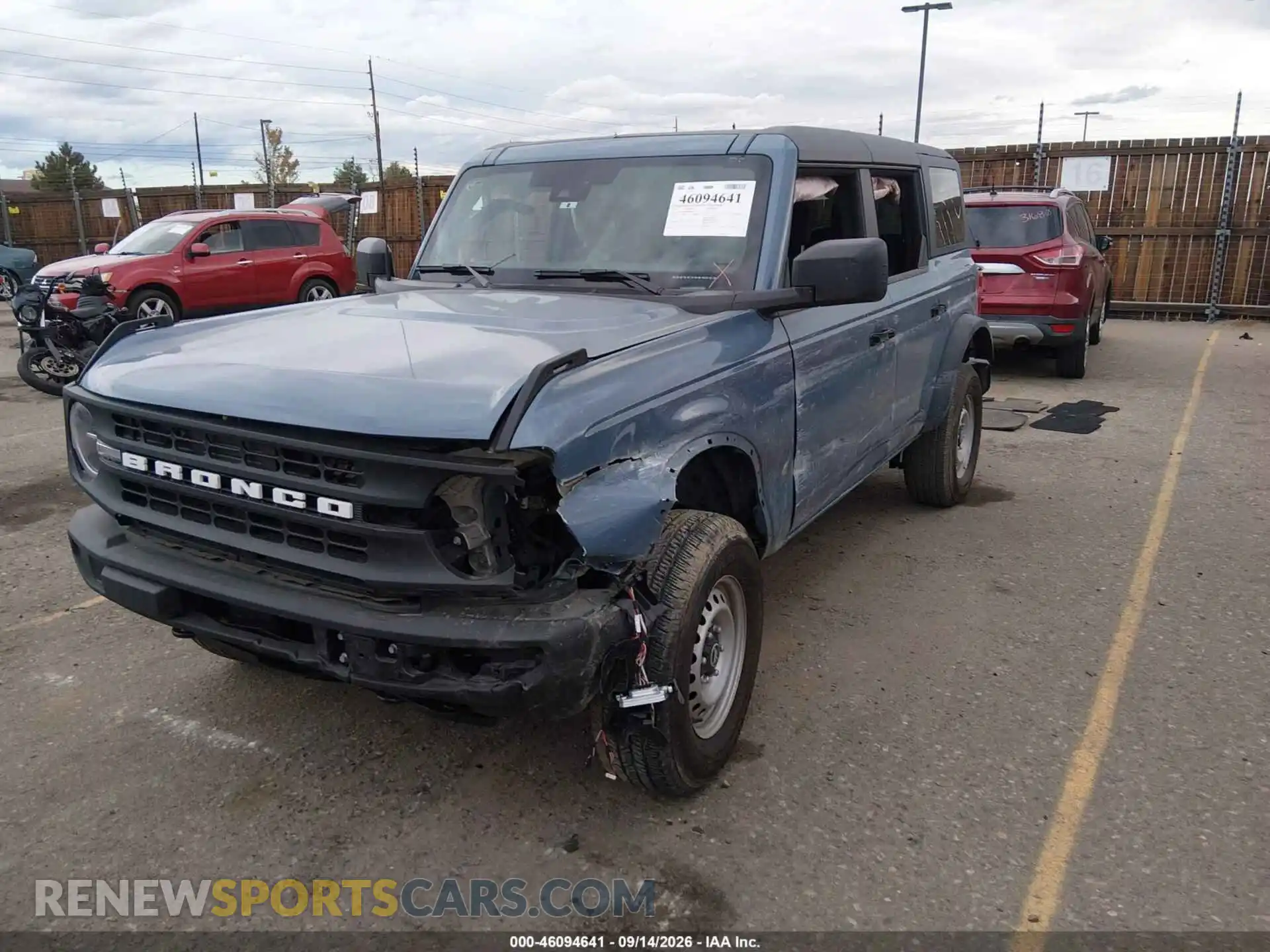 2 fotografías del automóvil dañado 1FMDE6BH3SLB06853 FORD BRONCO 2025