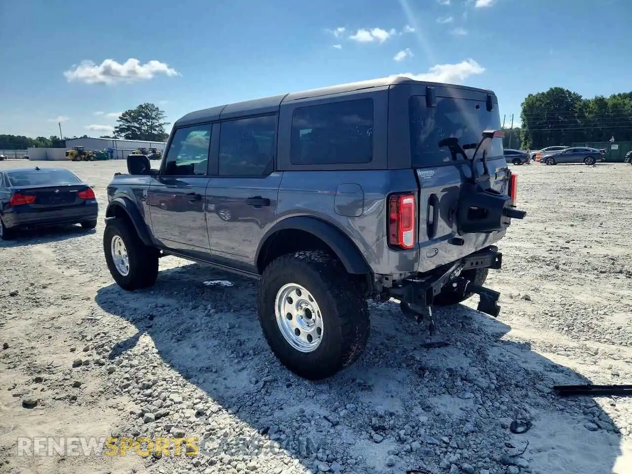 2 fotografías del automóvil dañado 1FMDE7BH1SLA52460 FORD BRONCO 2025