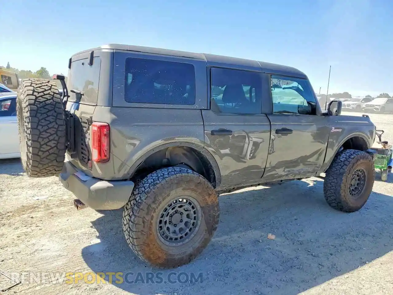 3 fotografías del automóvil dañado 1FMDE7BH1SLB17386 FORD BRONCO 2025