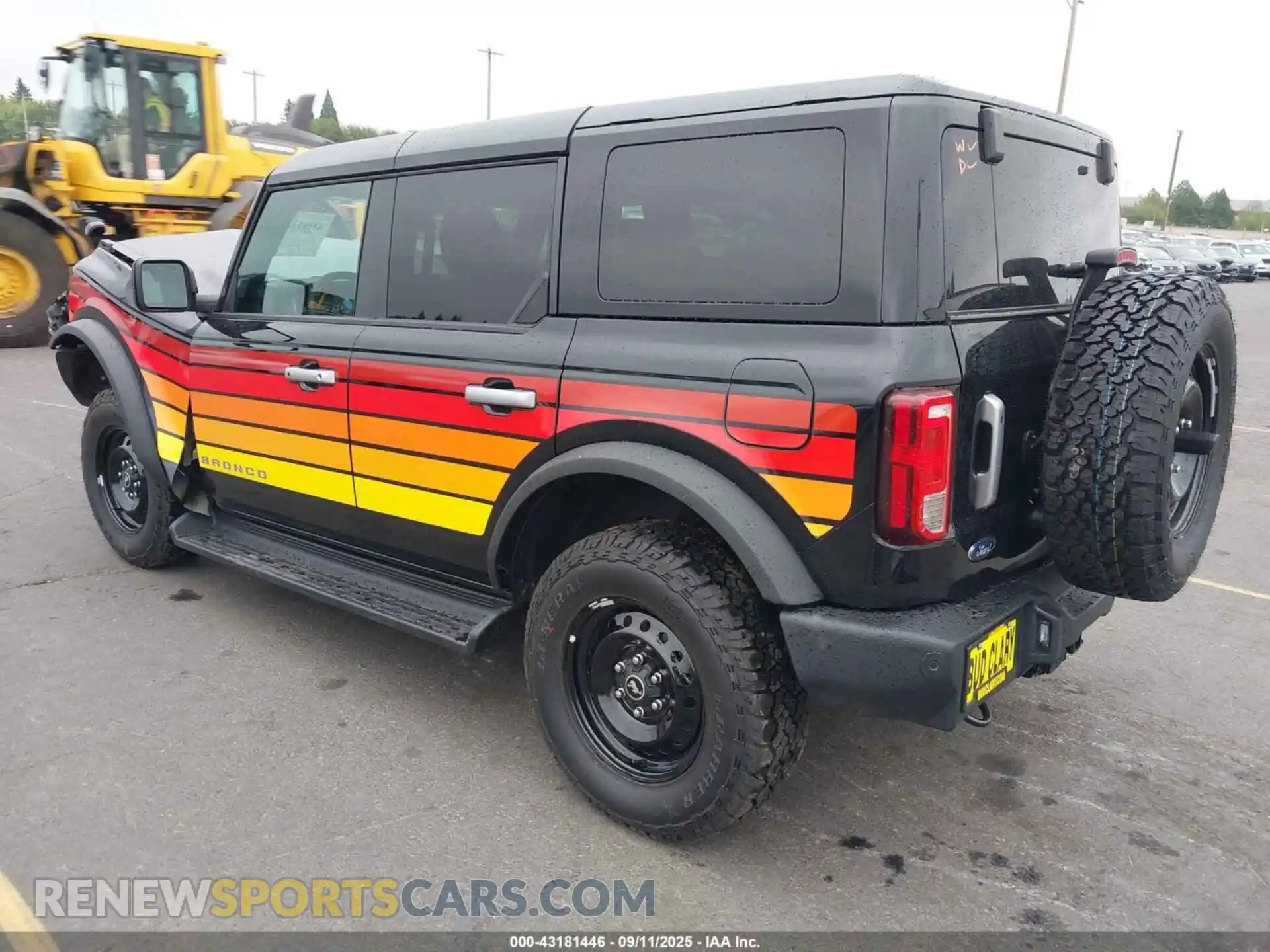 3 Photograph of a damaged car 1FMDE7BH2SLA65623 FORD BRONCO 2025