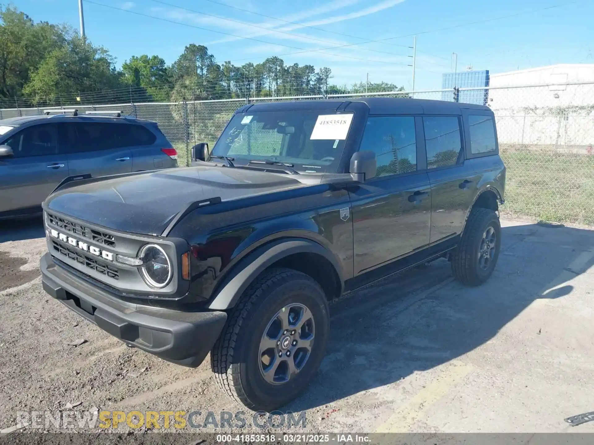 2 fotografías del automóvil dañado 1FMDE7BH6SLA43513 FORD BRONCO 2025