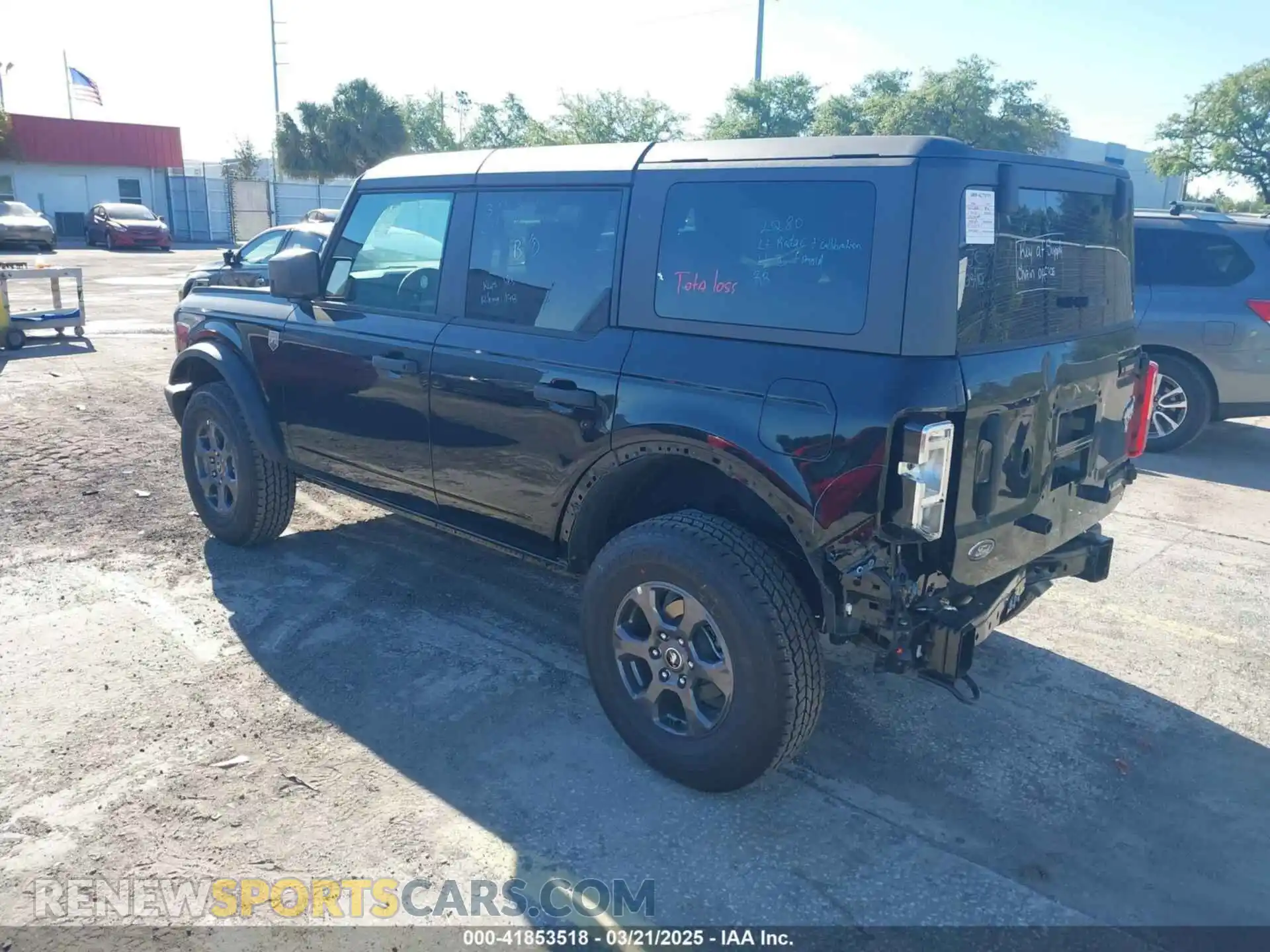 3 fotografías del automóvil dañado 1FMDE7BH6SLA43513 FORD BRONCO 2025
