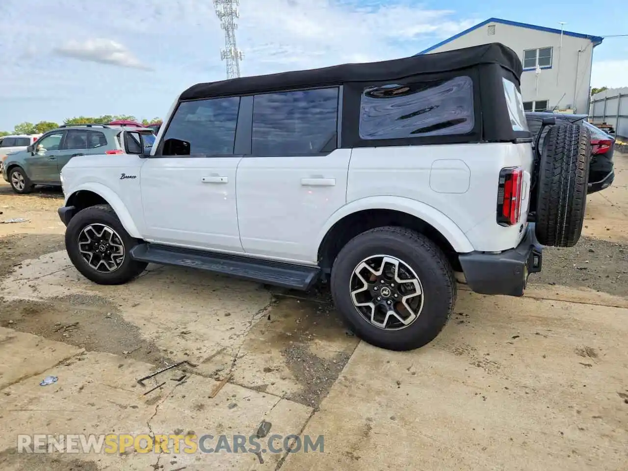 2 fotografías del automóvil dañado 1FMDE8BH0SLB65807 FORD BRONCO 2025