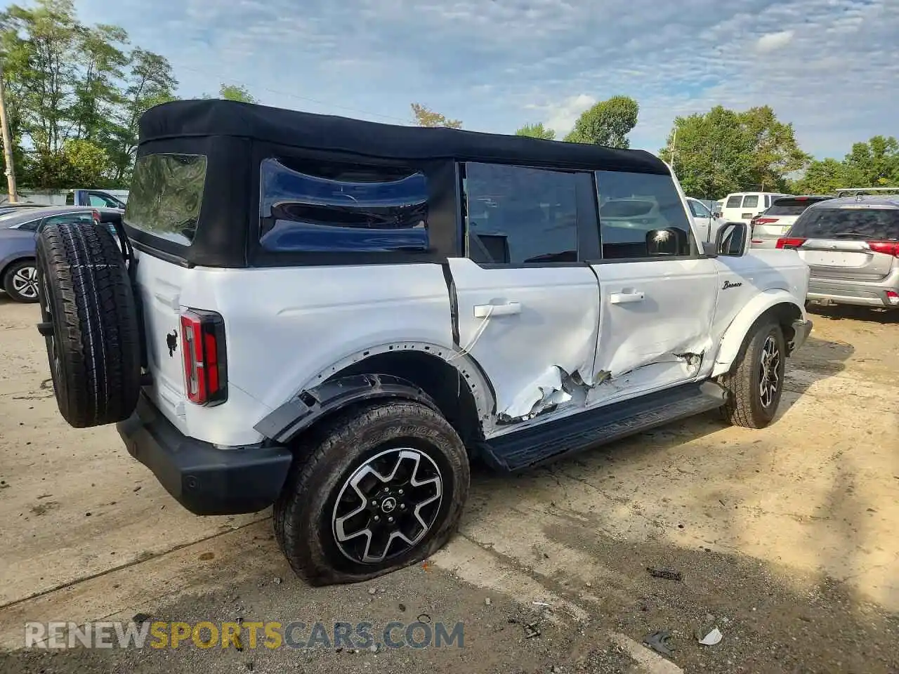 3 fotografías del automóvil dañado 1FMDE8BH0SLB65807 FORD BRONCO 2025