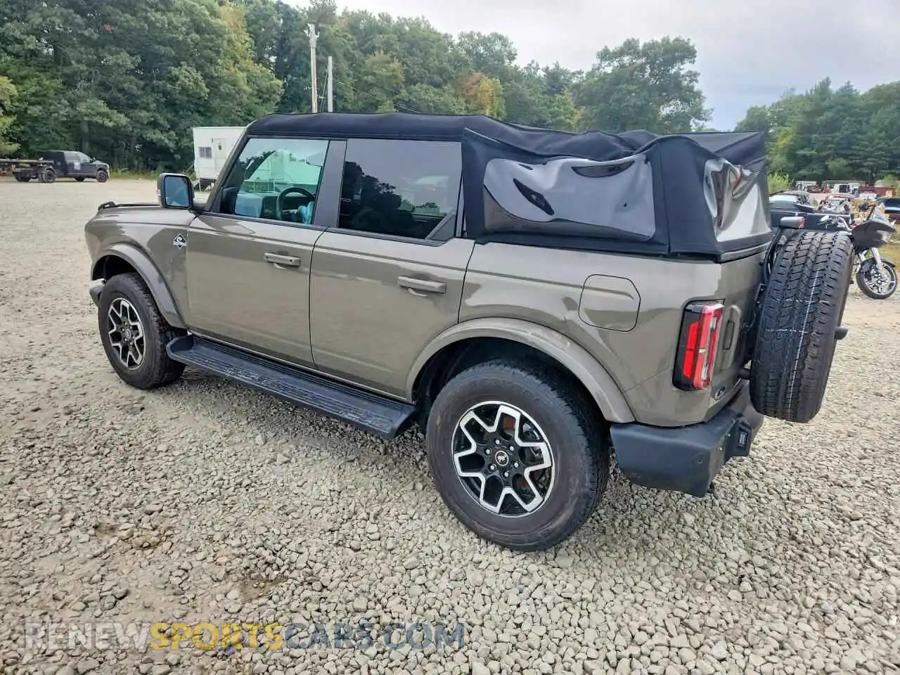 2 fotografías del automóvil dañado 1FMDE8BH2SLA71217 FORD BRONCO 2025