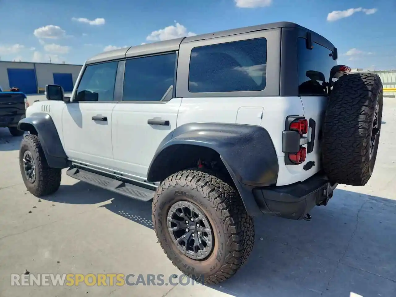 2 fotografías del automóvil dañado 1FMEE0RR4SLA65830 FORD BRONCO 2025