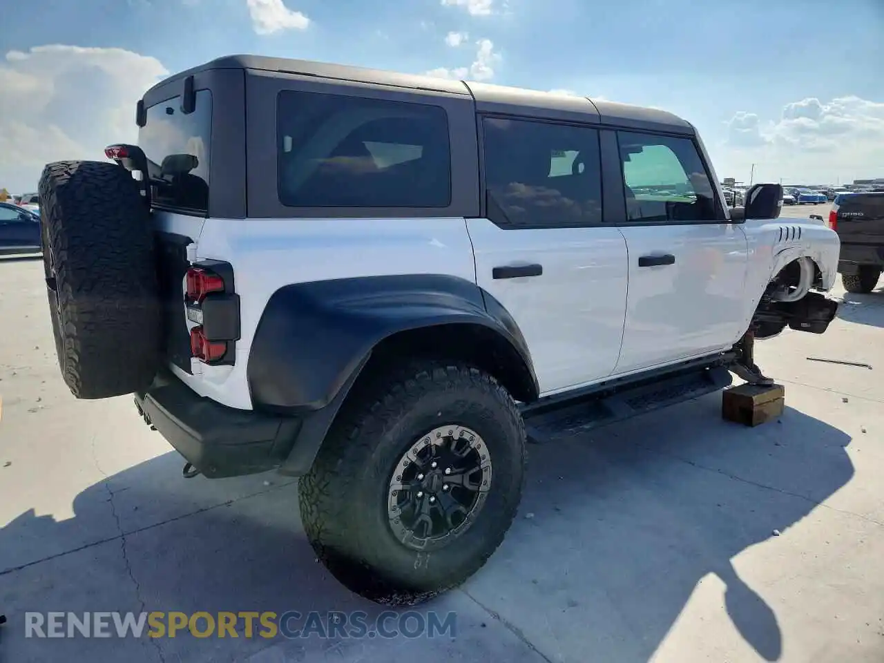 3 fotografías del automóvil dañado 1FMEE0RR4SLA65830 FORD BRONCO 2025