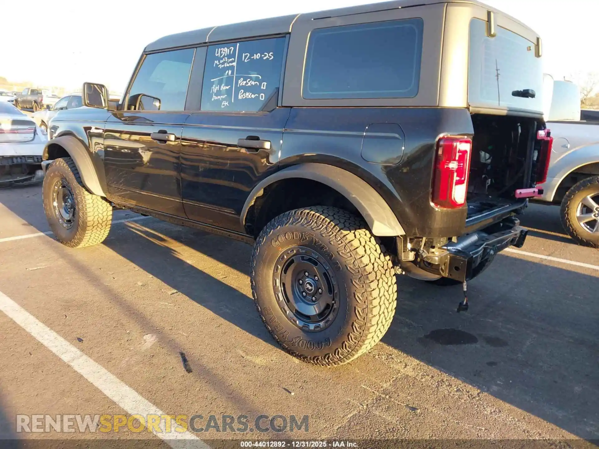 3 fotografías del automóvil dañado 1FMEE6BH7SLB47572 FORD BRONCO 2025