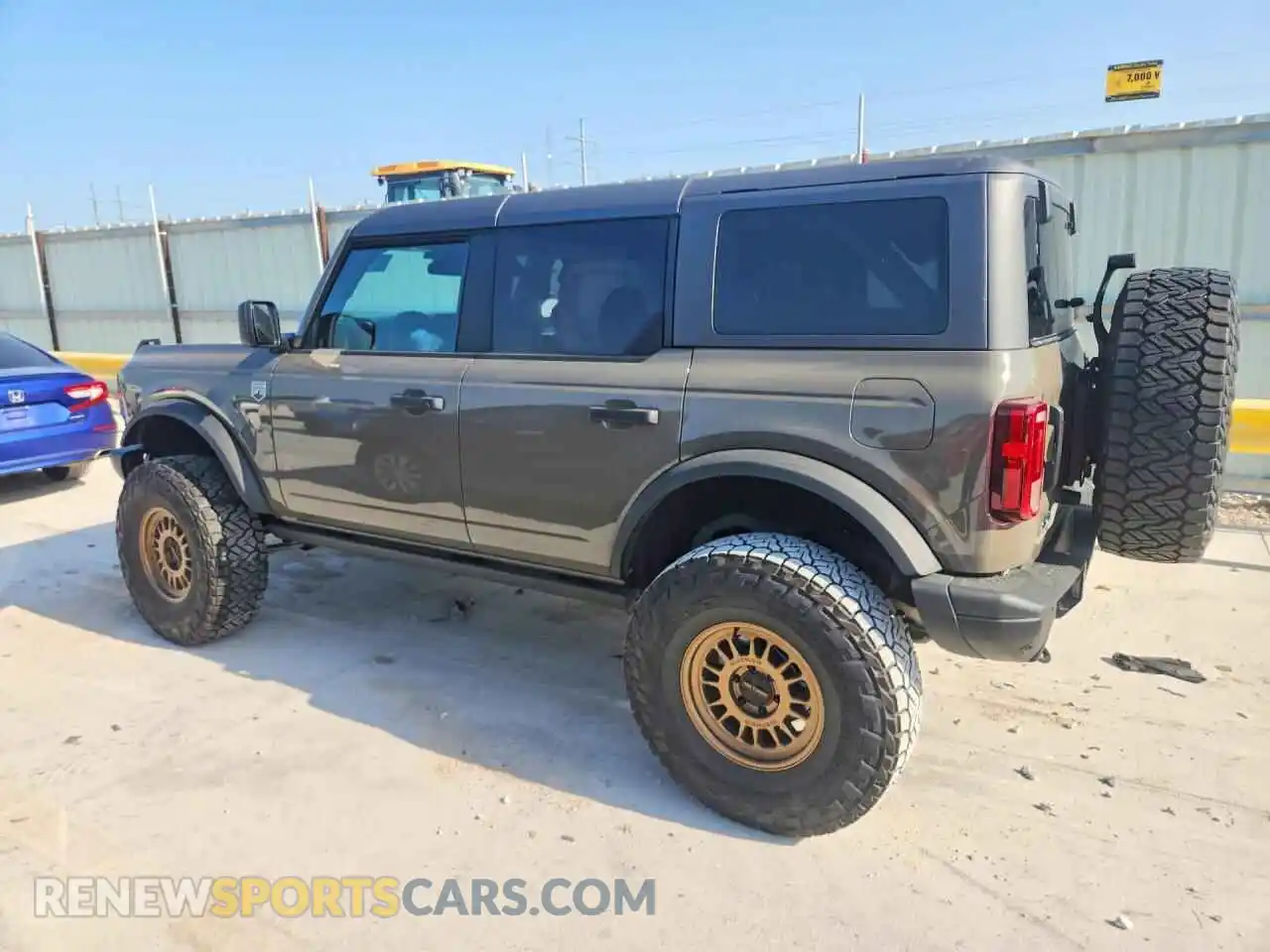 2 Photograph of a damaged car 1FMEE7BHXSLB51394 FORD BRONCO 2025