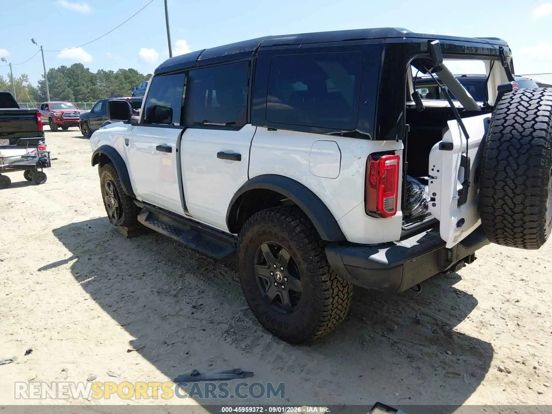 3 Photograph of a damaged car 1FMEE7BHXSLB84122 FORD BRONCO 2025