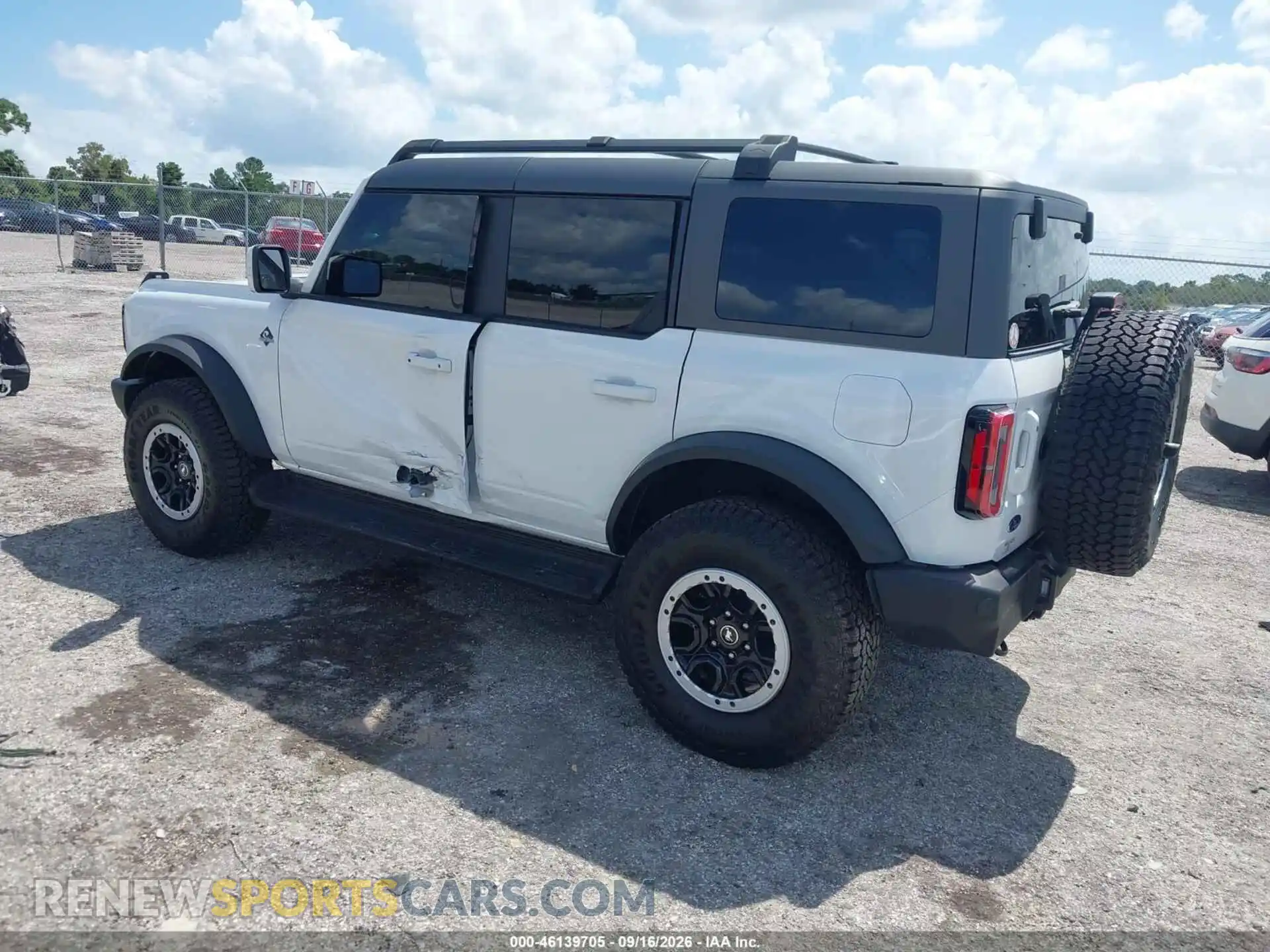 3 Photograph of a damaged car 1FMEE8BH9SLA90254 FORD BRONCO 2025